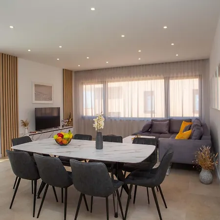 Mandala By Interhome